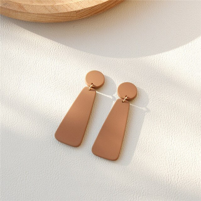 Golden Brown Long Pedestal Earring